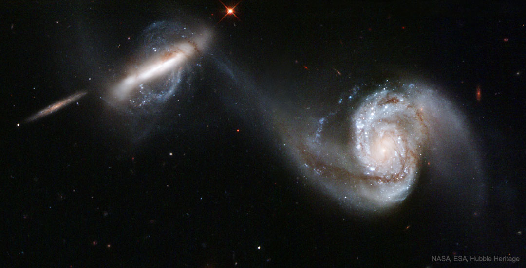 Arp87_Hubble_1080.jpg