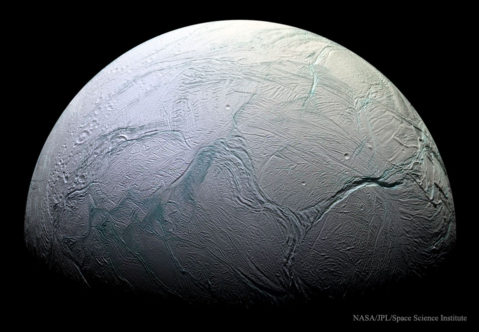 Enceladus05_Cassini_960.jpg