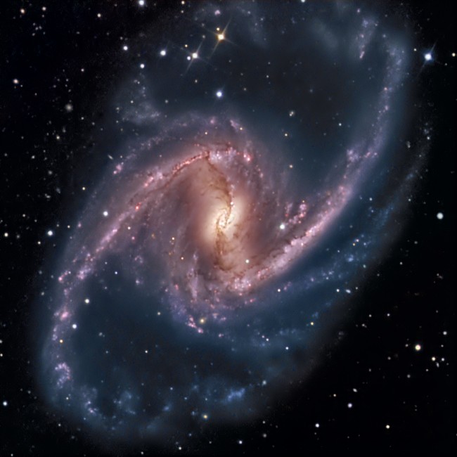 NGC1365_master650.jpg