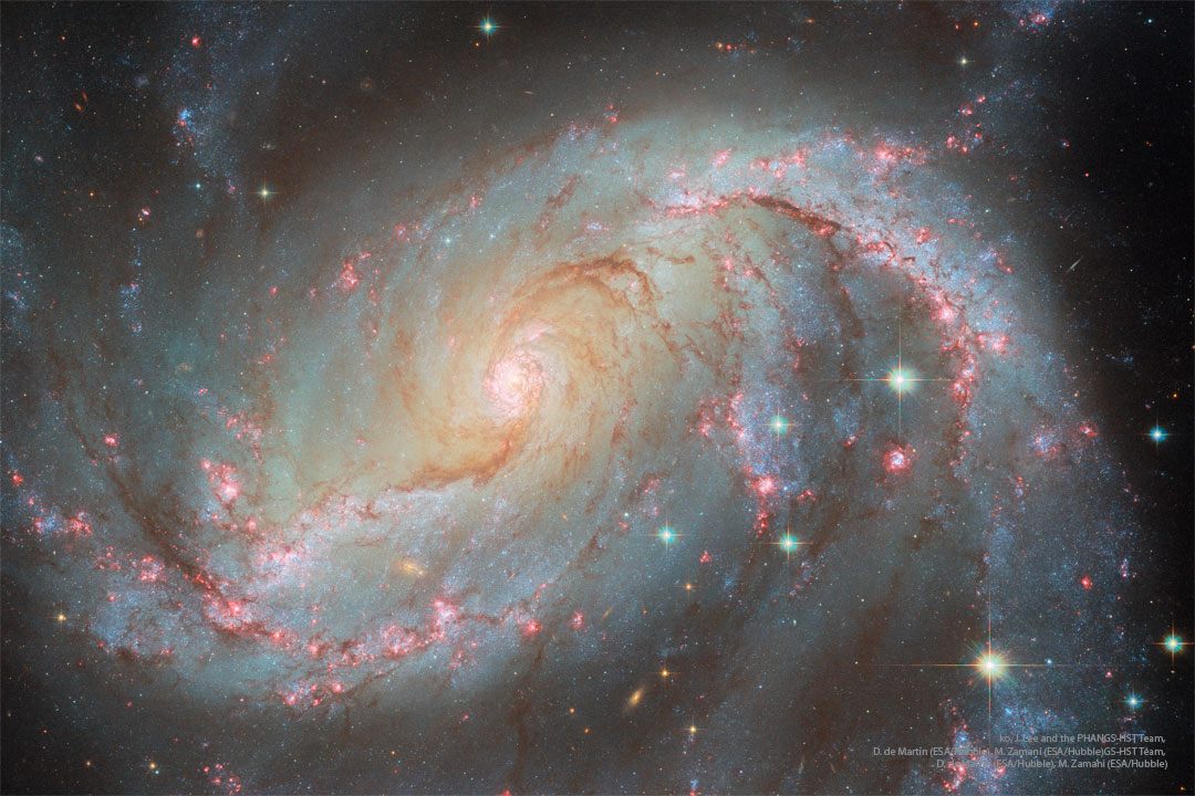 NGC1672B_Hubble_1080.jpg