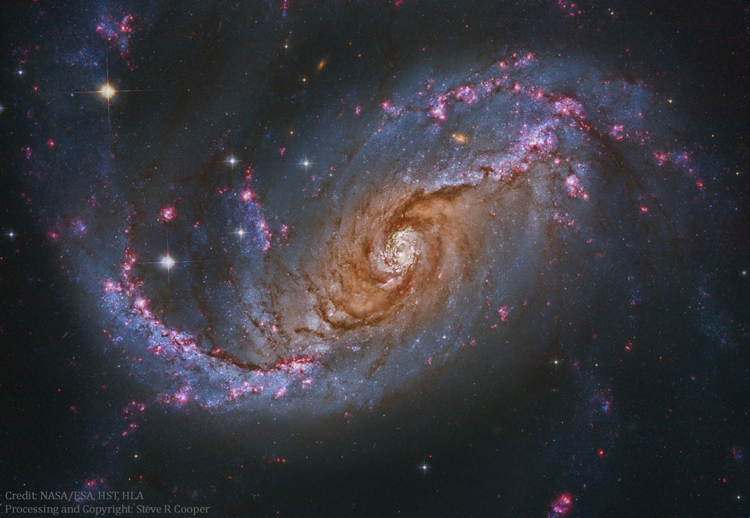 NGC1672_HubbleCooper_1080.jpg