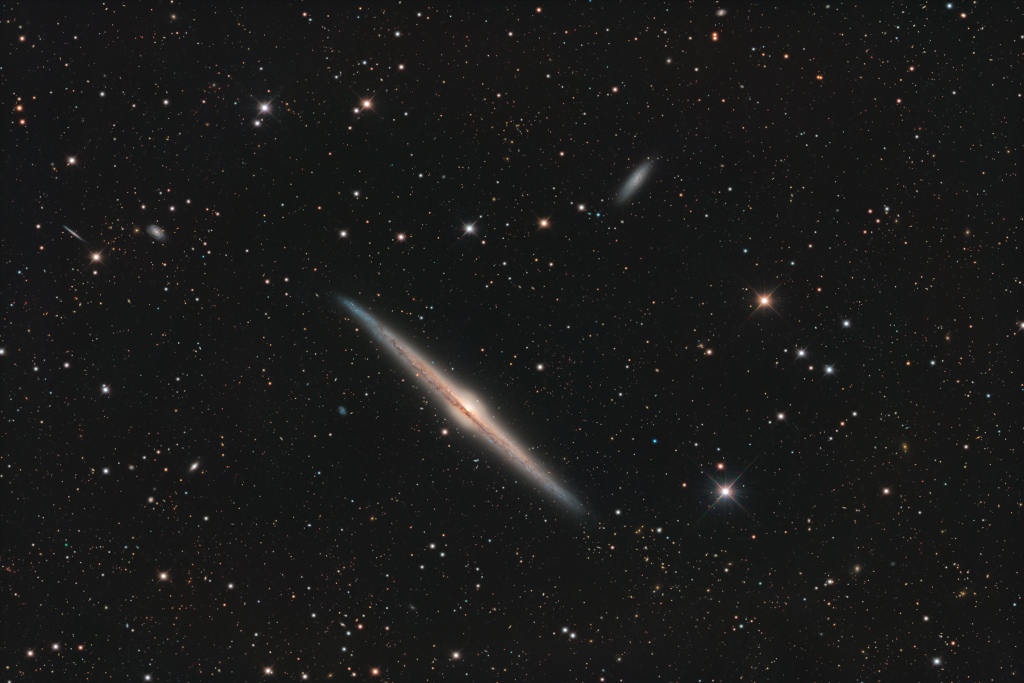 NGC4565_APOD_sRGB1024.jpg