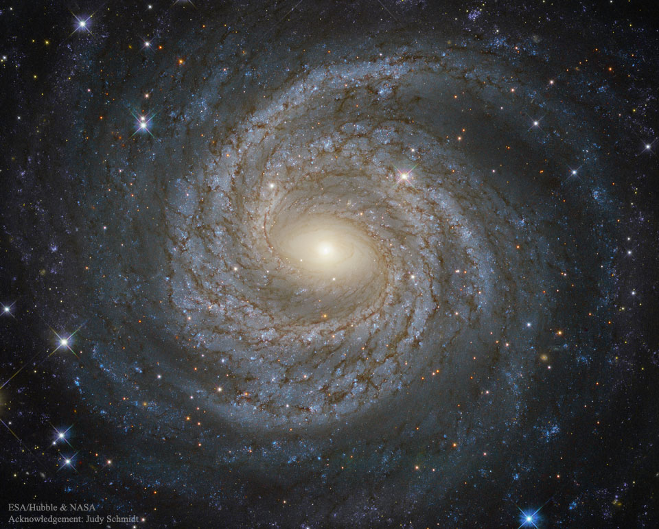 NGC6814_hubble_960.jpg