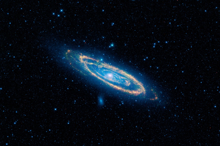 andromeda_wise900.jpg
