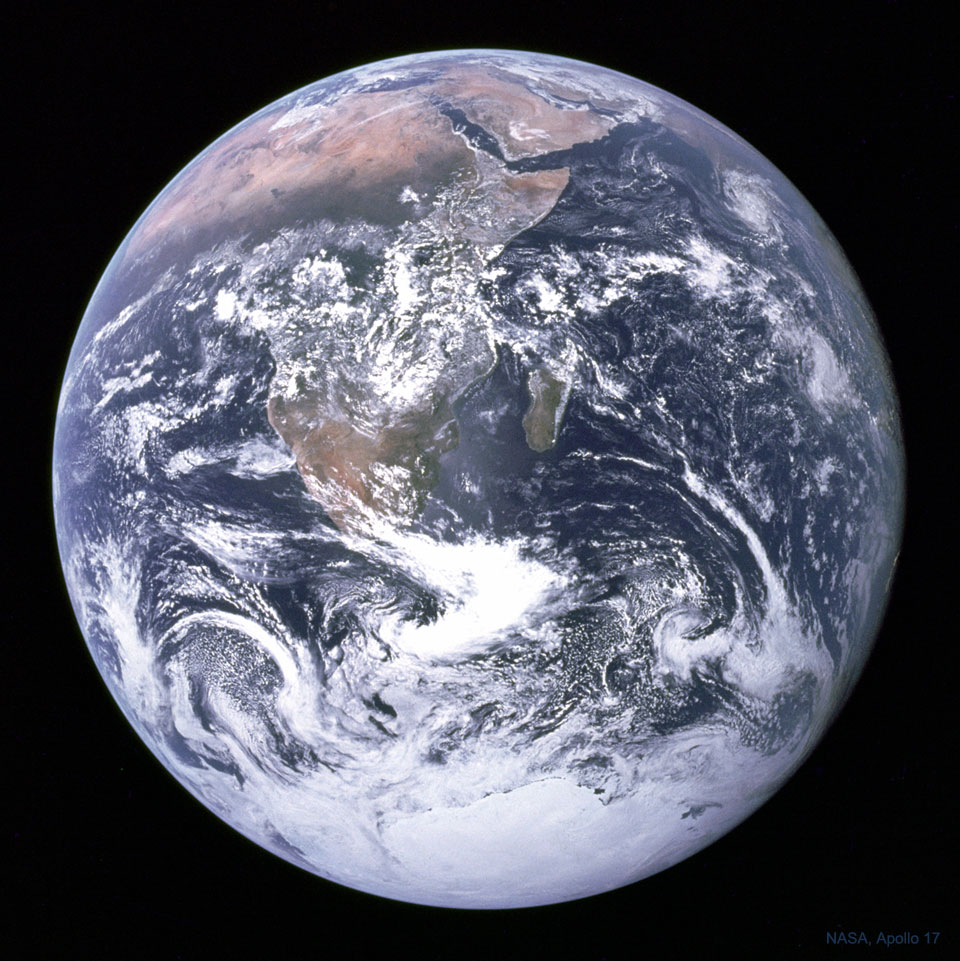 bluemarble_apollo17_960.jpg