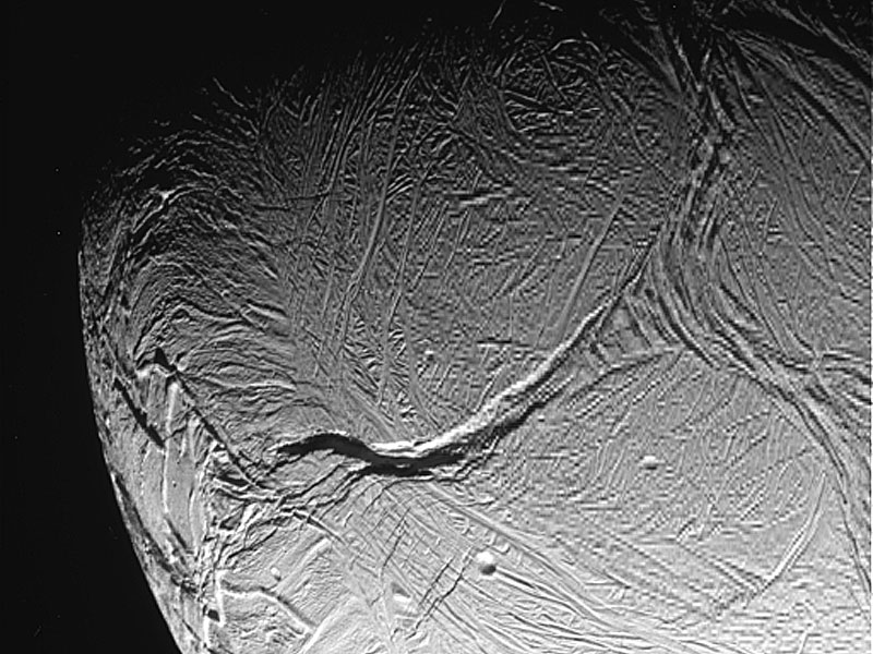 enceladus8_cassini.jpg