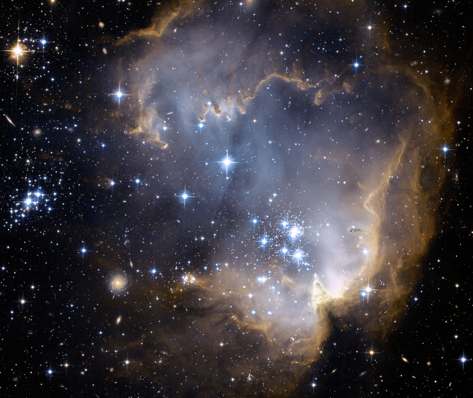 ngc602_hst_960.jpg