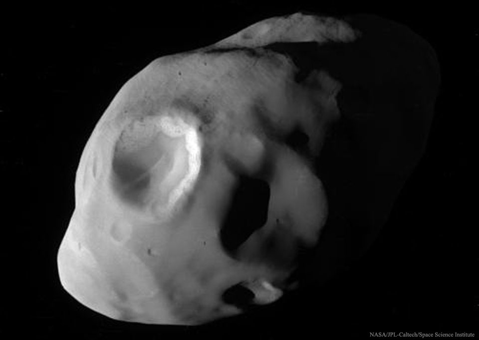 pandora_cassini_960.jpg