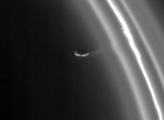prometheus_cassini_b.jpg