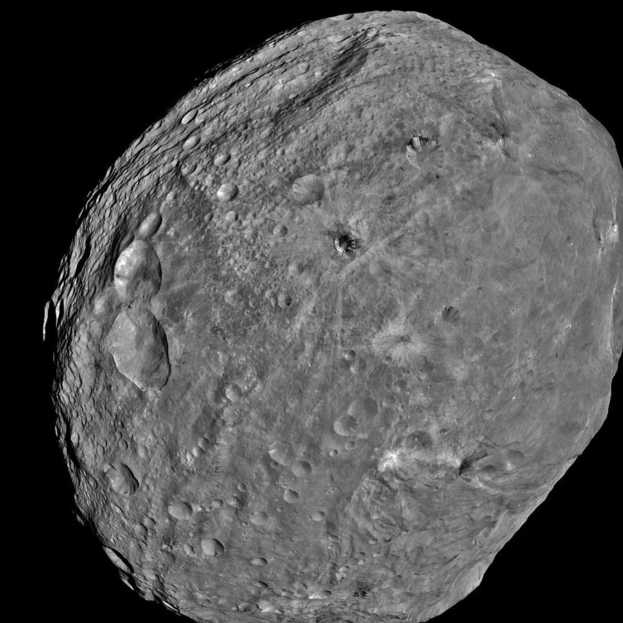 vesta2_dawn_900.jpg